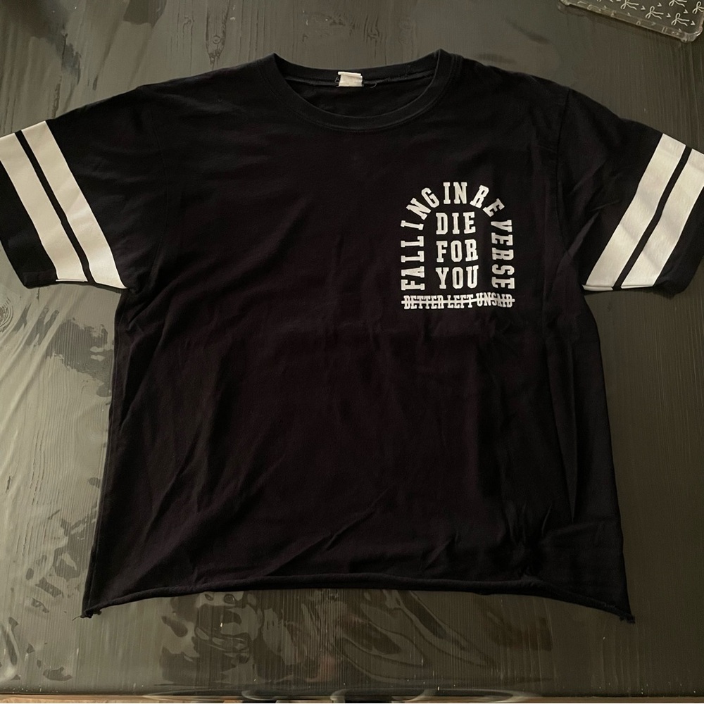 Falling in reverse cropped T-shirt